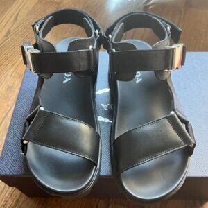 Men's new Prada tape-strap flat sandals size 7.5